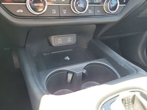 Certified 2026 Honda HR-V EX-L image 24