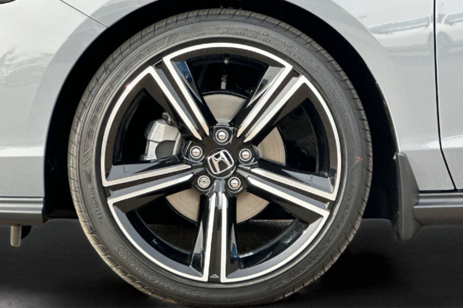 New 2026 Honda Accord SE image 31