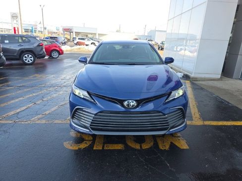 Used 2023 Toyota Camry LE image 10