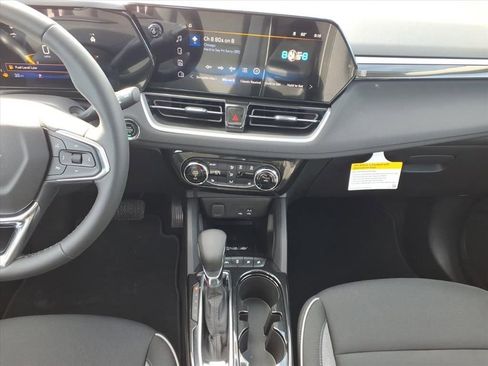 New 2026 Chevrolet TrailBlazer LT w/ Convenience Package FWD image 24