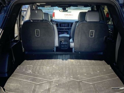 Used 2022 Buick Enclave Premium image 22