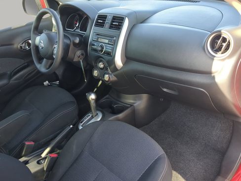 Used 2014 Nissan Versa SV FWD image 48