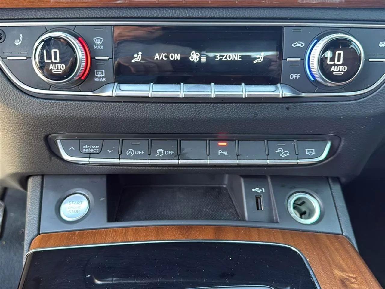 Used 2021 Audi Q5 2.0T Premium w/ Convenience Package AWD/4WD image 29