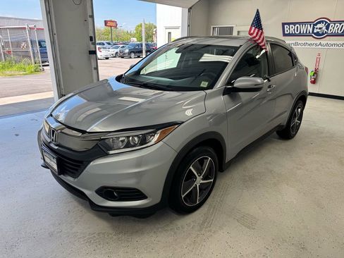 Used 2022 Honda HR-V EX image 2