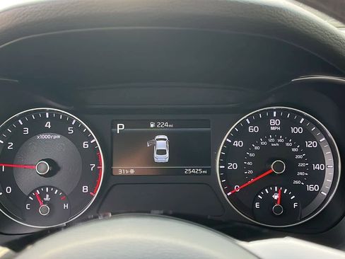 Used 2023 Kia Forte LXS image 16