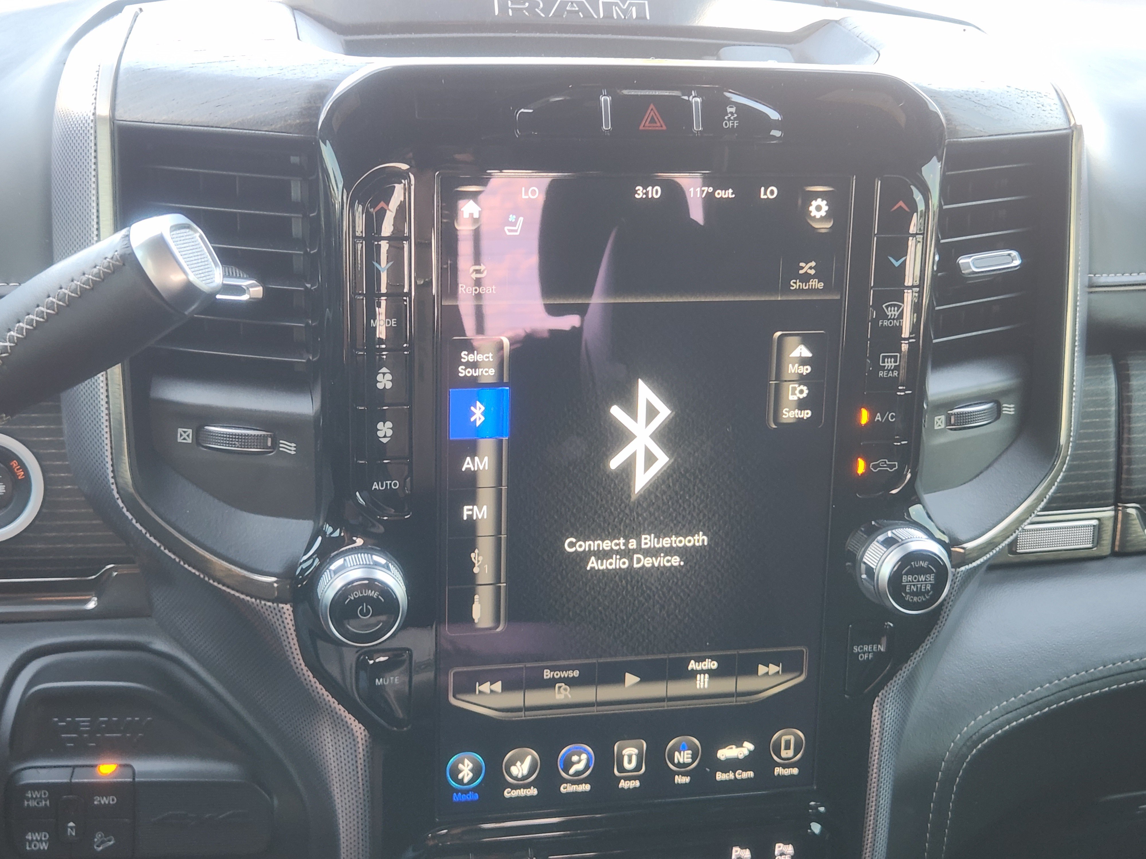 Used 2019 RAM 2500 Limited AWD/4WD image 18