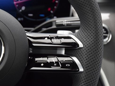 New 2026 Mercedes-Benz GLC 300 4MATIC image 24