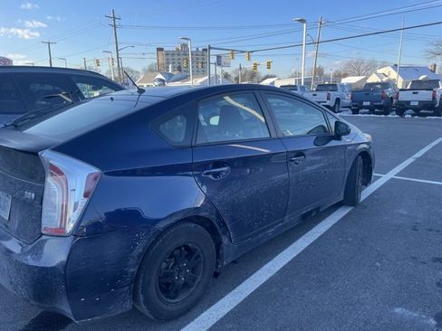 Used 2012 Toyota Prius Two image 2