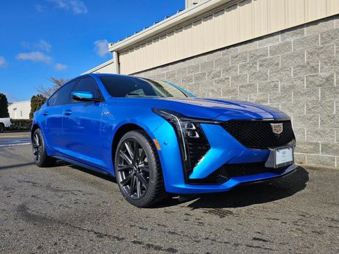 New 2026 Cadillac CT5 V image 13