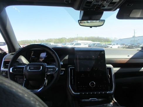 New 2026 GMC Yukon XL Denali image 16