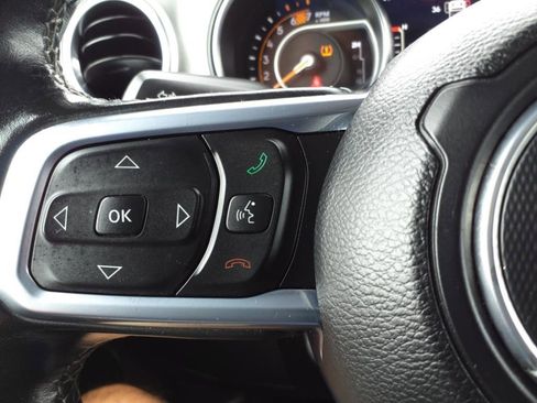 Used 2021 Jeep Wrangler Unlimited Sahara image 19