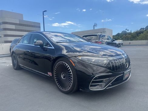 Used 2023 Mercedes-Benz EQS AMG 4MATIC image 3