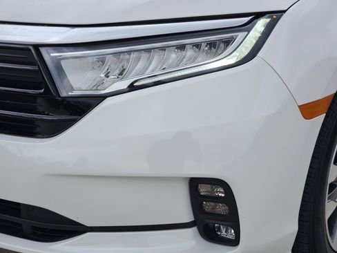 Certified 2024 Honda Odyssey EX-L image 9