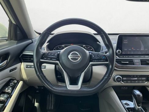 Used 2022 Nissan Altima 2.5 Platinum image 13