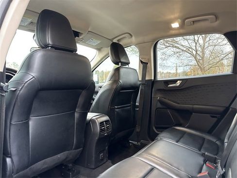 Used 2020 Ford Escape SEL image 10