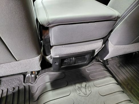 Used 2016 RAM 2500 Big Horn AWD/4WD image 42