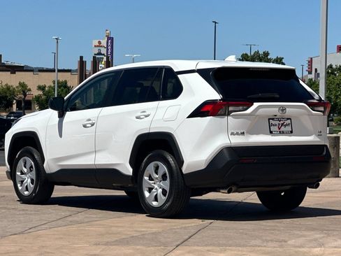 Used 2025 Toyota RAV4 LE AWD/4WD image 6