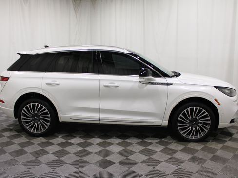 Used 2022 Lincoln Corsair AWD w/ Premium Package image 29