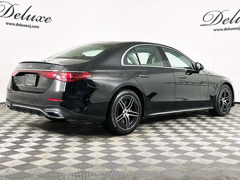 Used 2025 Mercedes-Benz E 450 4MATIC Sedan w/ MBUS Superscreen Package image 6