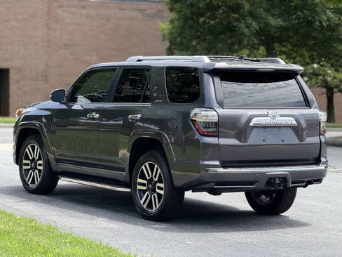 Used 2016 Toyota 4Runner Limited AWD/4WD image 5