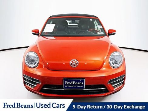 Used 2018 Volkswagen Beetle 2.0T S w/ Style & Comfort Package image 2