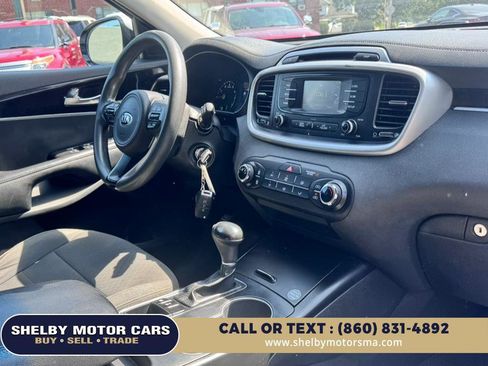 Used 2017 Kia Sorento AWD image 13