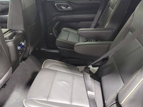 Certified 2024 GMC Yukon SLT w/ SLT Luxury Package image 24