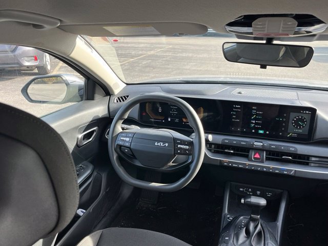 Certified 2026 Kia K4 FWD image 38