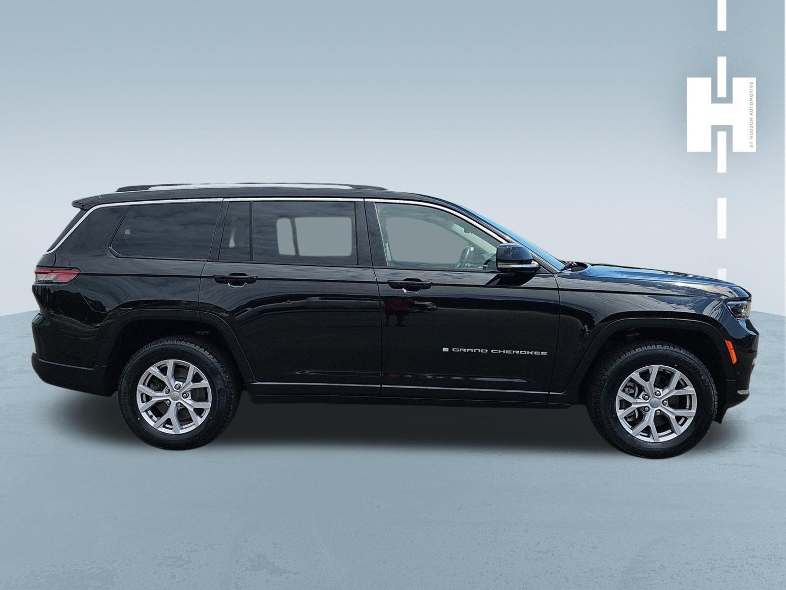 Used 2022 Jeep Grand Cherokee L Limited w/ Luxury Tech Group II AWD/4WD image 3