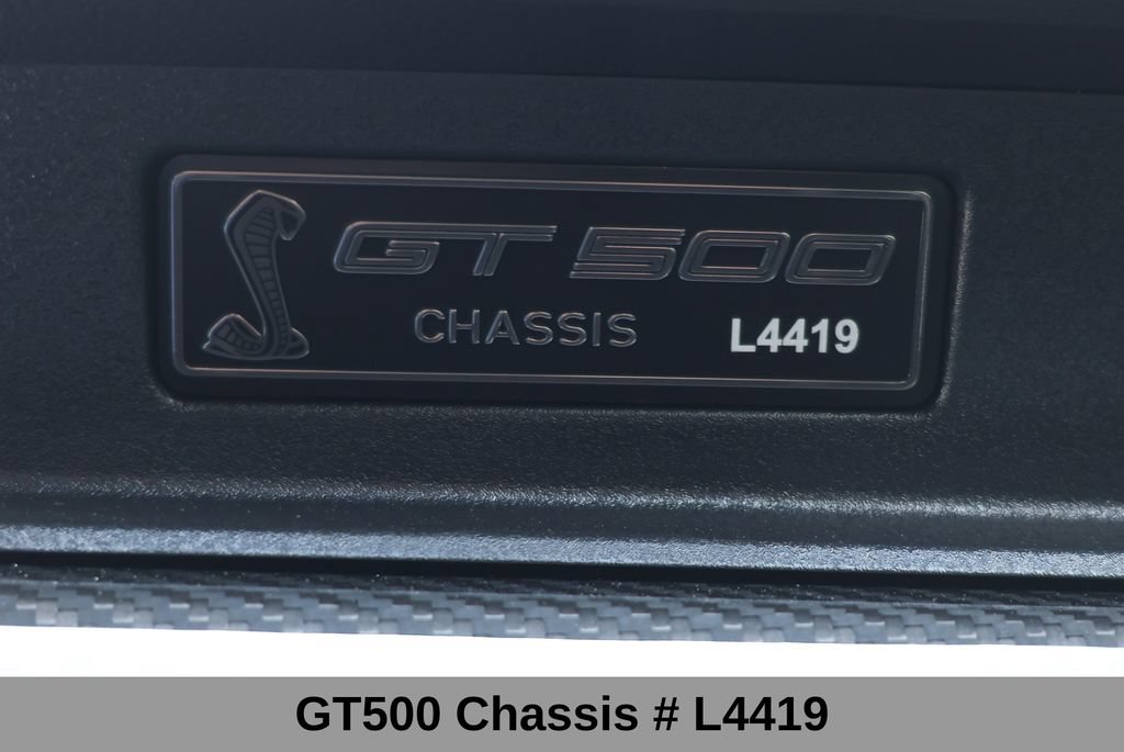 Used 2020 Ford Mustang Shelby GT500 w/ Carbon Fiber Track Pack RWD image 9
