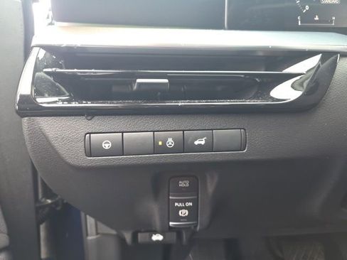 Certified 2025 Nissan Murano SL image 19