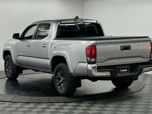 Certified 2022 Toyota Tacoma SR5 image 10