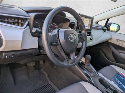 Certified 2025 Toyota Corolla LE image 10