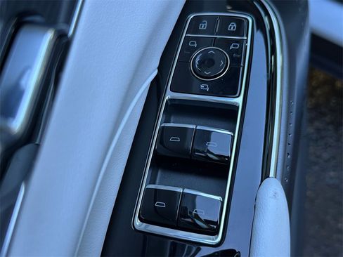 New 2026 Cadillac Lyriq Sport image 21