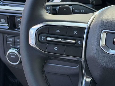 New 2026 GMC Yukon Elevation image 14