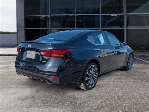 Used 2025 Nissan Altima 2.5 SL image 7