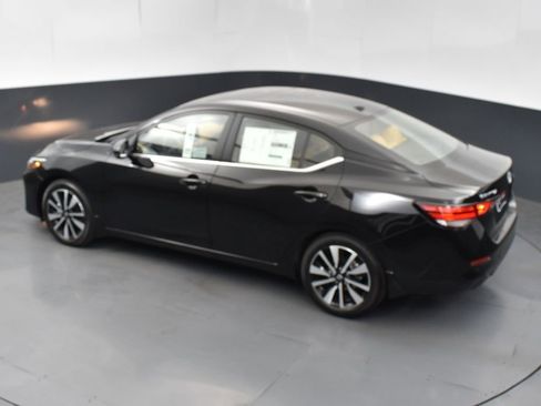 New 2025 Nissan Sentra SV w/ SV Premium Package FWD image 40