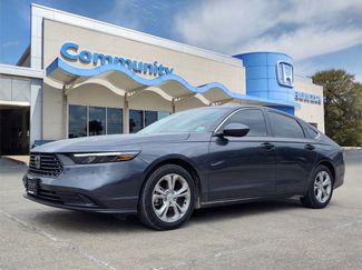 Used 2025 Honda Accord LX video 1