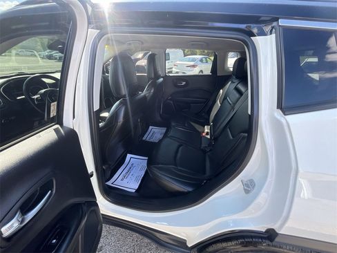 Used 2018 Jeep Compass Limited image 21