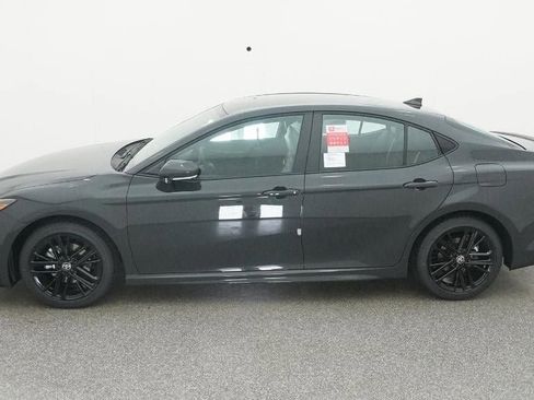 New 2026 Toyota Camry SE image 3