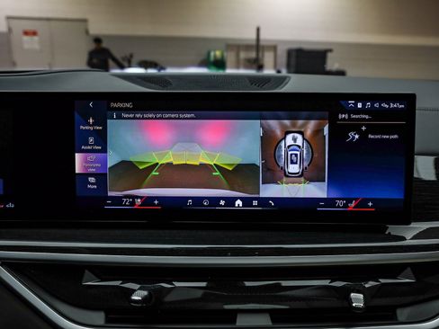 Certified 2024 BMW X5 xDrive40i w/ M Sport Package image 25