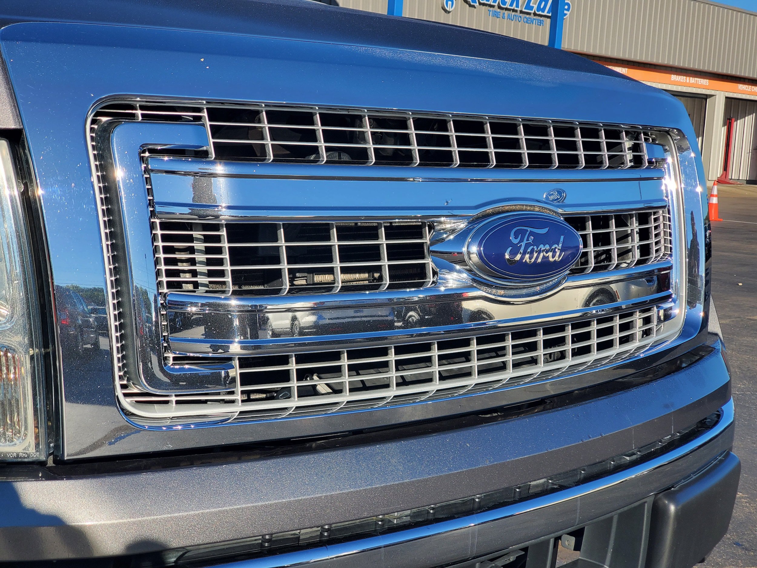 Used 2014 Ford F150 XLT w/ XLT Chrome Package AWD/4WD image 7