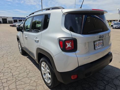 Used 2016 Jeep Renegade Latitude AWD/4WD image 20
