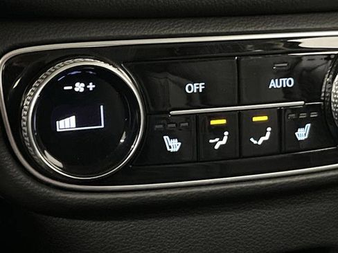 Used 2024 Genesis GV80 3.5T w/ Advanced Package image 37