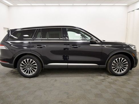 Used 2021 Lincoln Aviator Reserve image 9