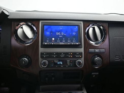 Used 2011 Ford F350 Lariat w/ Lariat Interior Pkg AWD/4WD image 16