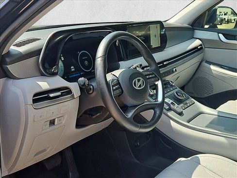 Used 2023 Hyundai Palisade SEL w/ Premium Package FWD image 10
