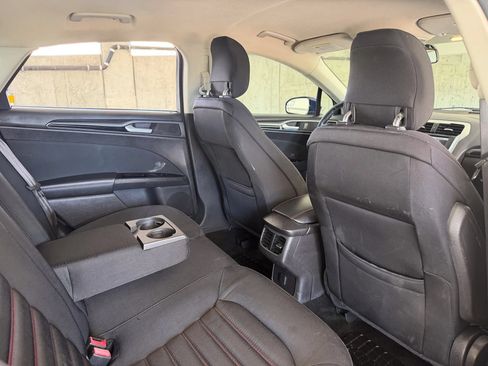 Used 2013 Ford Fusion SE FWD image 23