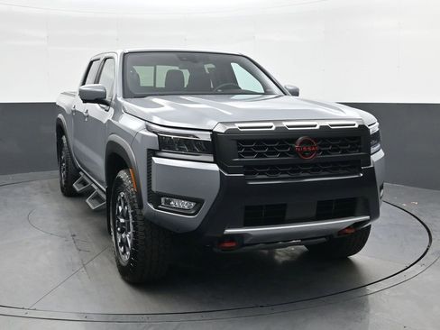 Used 2025 Nissan Frontier PRO-4X w/ Pro Convenience Package image 1