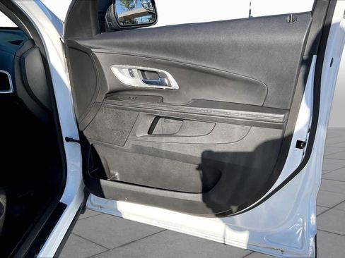 Used 2014 Chevrolet Equinox LS FWD image 22